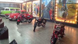 auto expo 2016, auto expo news, bollywood cars, bollywood cars and bikes, amitabh bachchan, sholay, deewar, bobby, chala jaata hoon song, cars