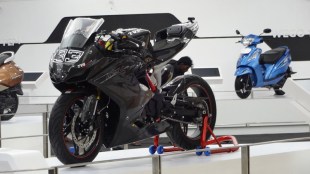 TVS bikes and scooters, new TVS bikes and scooters, latest TVS bikes and scooters, auto expo 2016, TVS bikes and scooters at auto expo 2016, TVS akula 310, TVS X21 concept, TVS Entorq 210 concept, TVS apache RTR 200, TVS bikes, TVS scooters, TVS latest bikes and scooters, latest automobiles, latest bikes at auto expo 2016