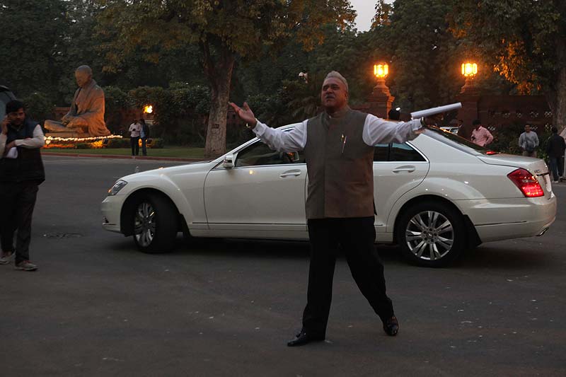 Vijay Mallya, Vijay Mallya loan, Vijay Mallya debt, Vijay Mallya wilful defaulter, Vijay Mallya news, Vijay Mallya Kingfisher airlines, kingfisher airlines, state bank of india, NPA, Vijay mallya NPA, Attorney General Mukul Rohatgi , vijay mallya absconding, lalit modi