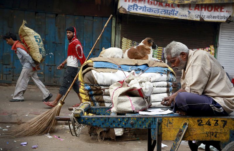 Arun Jaitley's focus in Budget 2016: On income tax FM said the ceiling of tax rebate for people with income up to Rs 500,000 per annum was being raised to Rs 5,000 from the present Rs 2,000. (Image Source: Reuters)