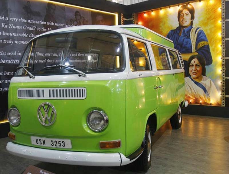 auto expo 2016, auto expo news, bollywood cars, bollywood cars and bikes, amitabh bachchan, sholay, deewar, bobby, chala jaata hoon song, cars