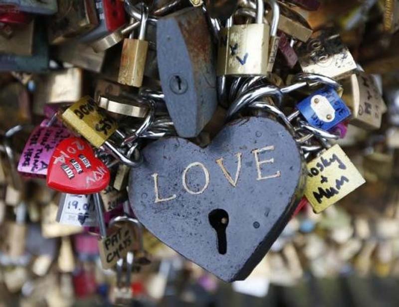 valentine's day, valentine week, valentine day, valentine gifts, valentine's day ideas, valentines day 2016, valentines day images, valentines day quotes, valentine's day gifts, valentines day ideas for boyfriend, homemade valentine gifts for her, valentine's day app, valentine's day app sale