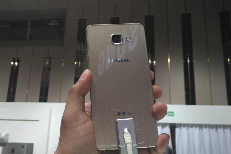 Samsung Galaxy A5, Samsung Galaxy A7, Samsung Galaxy A7 Snapdeal, Samsung Galaxy A5 Snapdeal, Samsung Galaxy A7 4G, Samsung Galaxy A5 features, Samsung Galaxy A5 specifications, Samsung Galaxy A5 camera, Samsung Galaxy A5 battery, Samsung Galaxy A7 features, Samsung Galaxy A7 specifications, Samsung Galaxy A7 camera, Samsung Galaxy A7 battery, Samsung Galaxy A7 photos, Samsung Galaxy A7 pictures, Samsung Galaxy A7 images