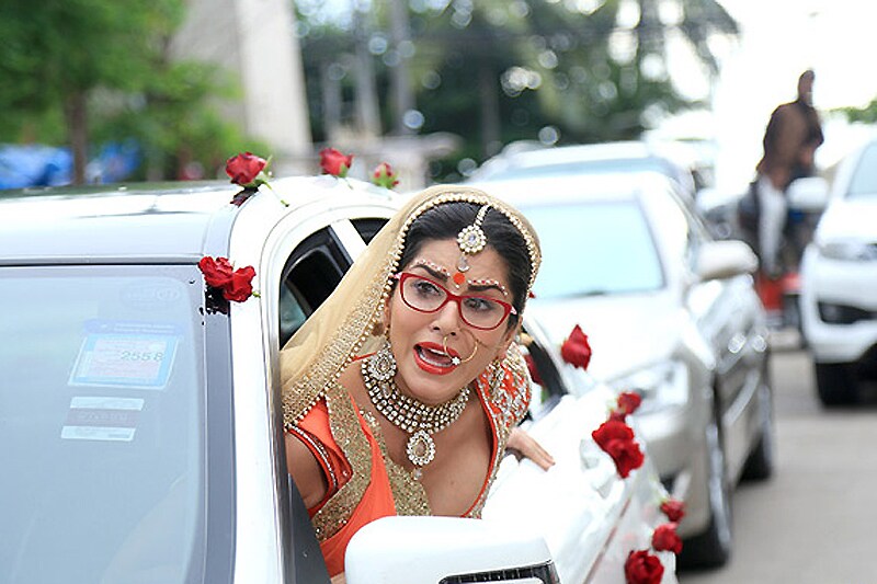 Adult star Sunny Leone's latest movie Mastizaade box office collections have fallen as low as Rs 2.89 crore on 4th day (Monday) and followed it up with a take that is even lower at Rs 2.74 crore on day 5 (Tuesday). Clearly, the film is now well on way to a quick exit from theaters. New release on Friday, Sunny Deol's Ghayal Once Again is expected to take the B.O. by storm. (Bollywood Hungama)