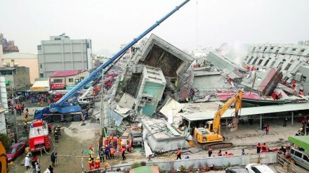 Tainan city Mayor Mayor Lai Ching-te on Saturday bowed deeply and thanked the rescuers for their work, and ordered a minute of silence for the victims. (PTI)