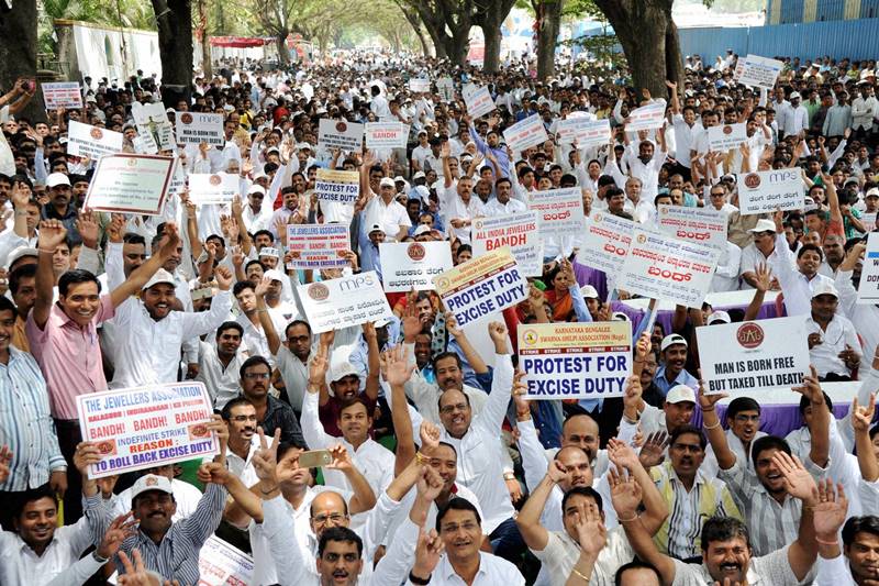 jewellers strike, jewellers strike today, jewellers strike latest news, AAP party, arvind kejriwal, aam aadmi party, Ashutosh, budget 2016, budget 2016 india, Arun Jaitley, Narendra Modi, modi news, jewellers strike in delhi, jewellers strike india, jewellers strike 2016, jewellers strike in bangalore, gold jewellers strike, gold jewellers strike in india