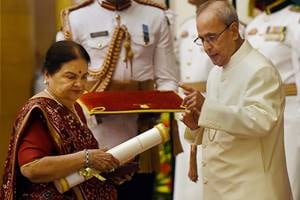 New Delhi: Kokilaben Ambani receives Padma Vibhushan award conferred on her husband and founder of Reliance Group, late Dhirubhai Ambani by President Pranab Mukherjee during Padma Awards 2016 function at Rashtrapati Bhavan in New Delhi on Monday. PTI Photo by Subhav Shukla (PTI3_28_2016_000009A) New Delhi: Kokilaben Ambani receives Padma Vibhushan award conferred on her husband and founder of Reliance Group, late Dhirubhai Ambani by President Pranab Mukherjee during Padma Awards 2016 function at Rashtrapati Bhavan in New Delhi on Monday. PTI Photo by Subhav Shukla (PTI3_28_2016_000009A)