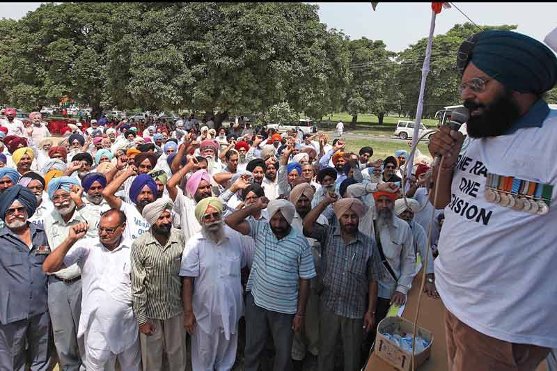 orop latest news, orop latest news 2016, orop protest, orop protest latest, orop protest continue, orop protest continue, orop latest news today 2016, orop latest news today, orop arrears, orop arrears payment, orop arrears payment date, orop arrears date, one rank one pension, one rank one pension latest, one rank one pension scheme