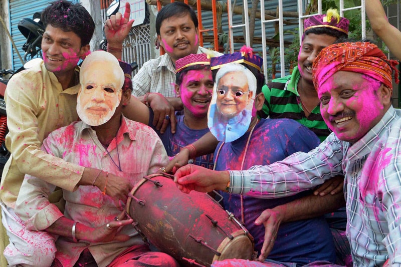 holi 2016, narendra modi holi, modi news, nitish kumar, lalu yadav, holi images, holi songs, holi wishes, holi messages, holi 2016 images, holi sweets, holi sweets online, holi festival 2016, holi celebration