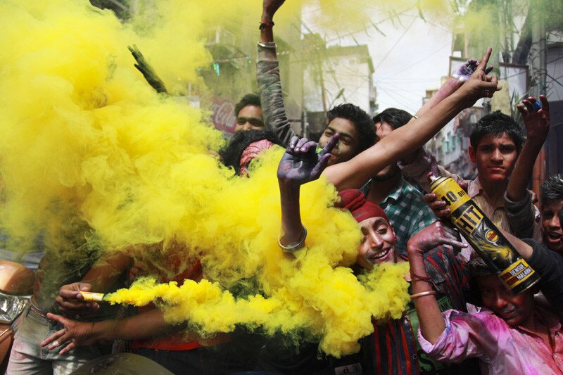 holi 2016, holi images, holi songs, holi wishes, holi messages, holi 2016 images, holi sweets, holi sweets online