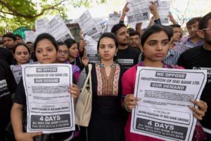 IDBI Bank, IDBI Bank strike, IDBI privatisation, IDBI employee, arun jaitley, IDBI Bank strike arun jaitley, arun jaitley stake, arun jaitley stake sale proposal