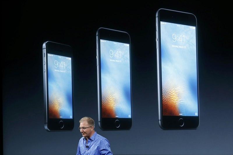 Apple event LIVE, apple SE event, apple SE launch, apple iphone se, iPhone SE, iPhone SE release, iPhone SE release today, apple event, apple event today, iphone event today, tim cook, tim cook iphone se, technology news