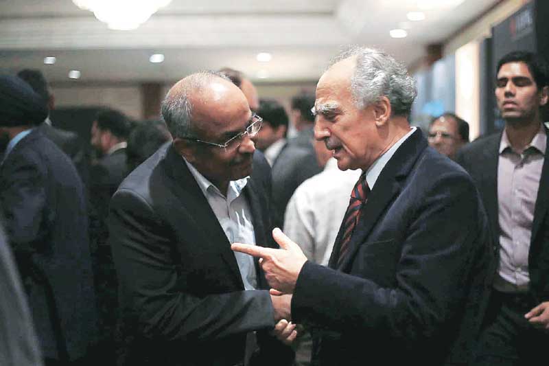 George Varghese, Chief Executive Officer, The Indian Express (left) with Arun Shourie, Chairman, Board of Governors, India Statistical Institute and former editor, The Indian Express