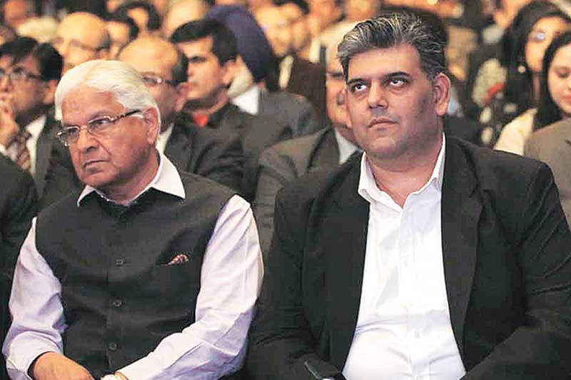Ashwani Kumar, Former Union Law Minister (left) with Karan Bhagat, Managing Director and Chief Executive Officer, IIFL