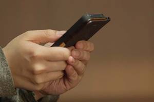 Social pressures are forcing people to cut back on their sleep, contributing to a "global sleep crisis," according to a new study based on research collected through a smartphone app. (Reuters)