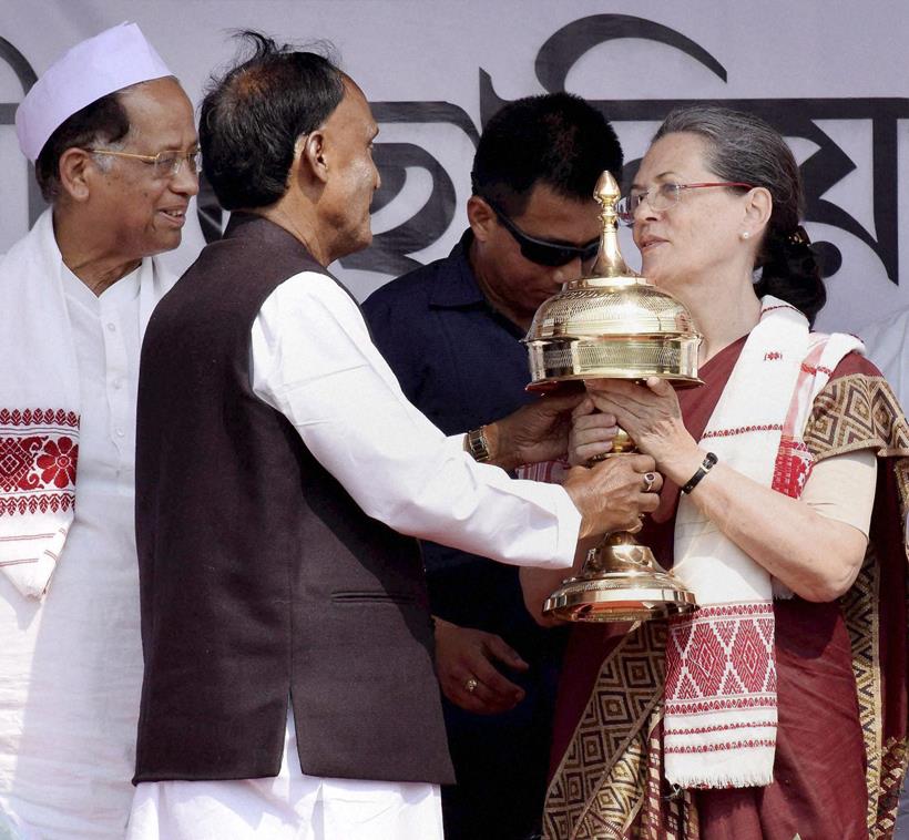 sonia gandhi, rahul gandhi, congress party, rahul gandhi news, rahul gandhi income, rahul gandhi wealth, bharatiya janata party, bjp income, narendra modi, congress party donations