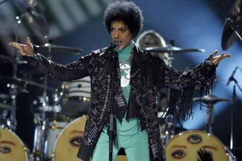 Prince, Prince dead, Prince dead singer, prince death, prince dies, prince death date, prince lyrics, music legend prince dies, singer prince dead
