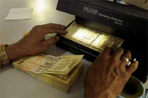 Indian rupee vs US dollar: 7 global, domestic factors that will drive the local currency