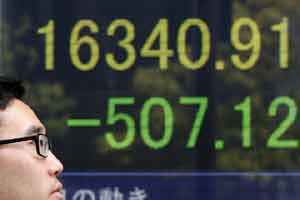 The energy index's 2.86-percent slide led declines as oil prices tumbled as much as 3 percent after both the IEA, the world's energy watchdog, and OPEC said the global crude glut would persist for much longer than expected. (Reuters) The energy index's 2.86-percent slide led declines as oil prices tumbled as much as 3 percent after both the IEA, the world's energy watchdog, and OPEC said the global crude glut would persist for much longer than expected. (Reuters)