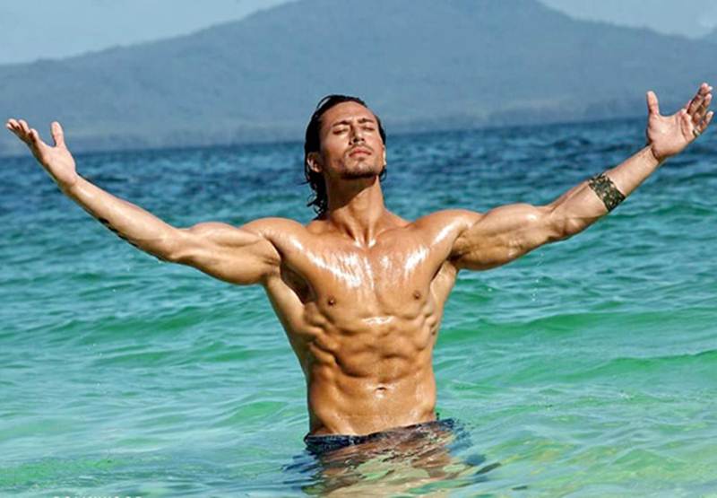 Baaghi, Baaghi review, Baaghi review 2016, Baaghi movie review, Tiger Shroff, Shraddha Kapoor, Baaghi review in hindi, hindi movie review Baaghi