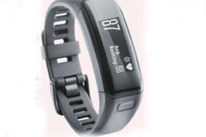 Garmin Vivosmart HR Priced at R14,999, the fitness band features sunlight display screen with touch support and offers continuous heart rate monitoring, counts floors climbed, calories burned and measures activity intensity. 