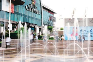 More global brands are expected to enter India in 2016 as they begin to realise the country’s untapped potential. This will make development of world-class malls with superlative designs and ambience.