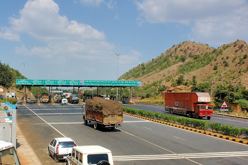 National highway, FASTag