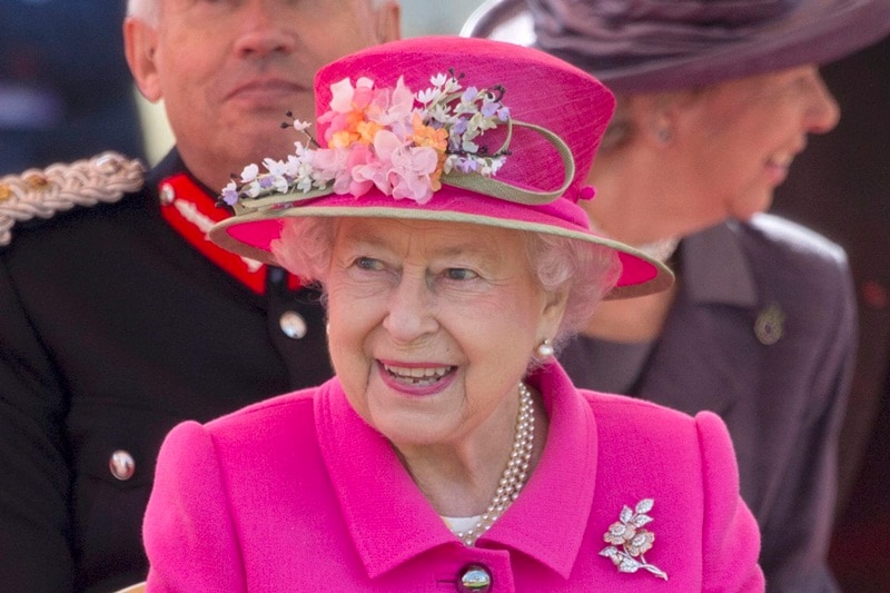 Queen Elizabeth, Queen Elizabeth turns 90, Queen Elizabeth's birthday, Britains Queen Elizabeth, Queen Elizabeth's birthday celebration, Queen Victoria, David Cameron, obama, Queen Elizabeth birthday wishes