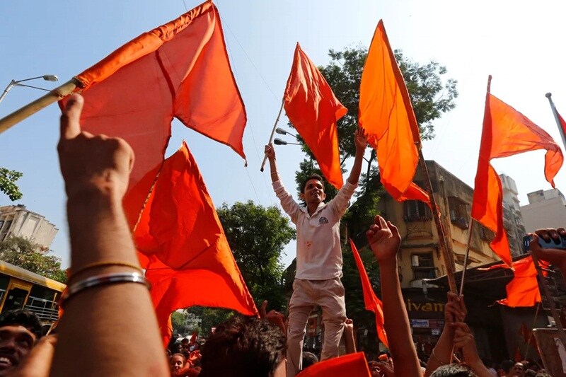 9. Shiv Sena mocks BJP on its defeat in Maharashtra local polls: Days after BJP was trounced in the crucial Nagar Panchayat and Zilla Parishad polls, Shiv Sena today took potshots at its ruling ally in Maharashtra saying the party's fight for existence in these bodies indicated that people were not benefiting from their governance. "Expecting that people's sentiments can be bought with power and money, is wrong. BJP's defeat is painful for us as it is an old ally of ours. We never expected that the winds of change would start blowing so soon," the Sena said in an editorial in party mouthpiece 'Saamana.' It said BJP ministers were in the habit of making new announcements everyday which have no substance in them. It is surprising that Congress which has no leadership in the state, and the NCP--riddled with corruption charges—could manage to secure decent gains in the recently held polls, the editorial read.