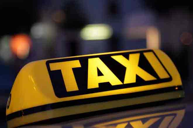 After Arvind Kejriwal's stern warning against surge-pricing, Uber had temporarily suspended it, but after wrapping up of the road-rationing scheme, it had brought back surge-pricing in the capital.(Reuters)