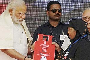 Pradhan Mantri Ujjwala Yojana, Ujjwala Yojana, Ujjwala Yojana scheme, Narendra Modi, Narendra Modi news, NDA ujjwala yojana,ujjwala scheme, NDA schemes, NDA schemes 2016, Pradhan Mantri Ujjwala Yojana news, Pradhan Mantri Ujjwala Yojana launch, Modi Pradhan Mantri Ujjwala Yojana, PMUY, Narendra Modi PMUY scheme, Pradhan Mantri Ujjwala Yojana explained, NDA govt, BJP, Arun Jaitley, india news, LPG connection, LPG schemes, Narendra Modi in Ballia, PM Modi in Balia, Narendra Modi ballia speech, Narendra Modi speech, Narendra Modi speech highlights