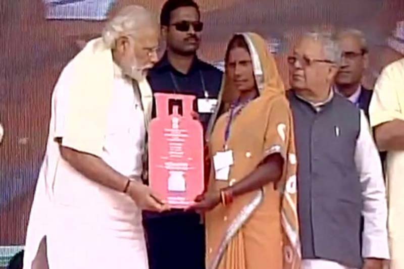 Pradhan Mantri Ujjwala Yojana, Ujjwala Yojana, Ujjwala Yojana scheme, Narendra Modi, Narendra Modi news, NDA ujjwala yojana,ujjwala scheme, NDA schemes, NDA schemes 2016, Pradhan Mantri Ujjwala Yojana news, Pradhan Mantri Ujjwala Yojana launch, Modi Pradhan Mantri Ujjwala Yojana, PMUY, Narendra Modi PMUY scheme, Pradhan Mantri Ujjwala Yojana explained, NDA govt, BJP, Arun Jaitley, india news, LPG connection, LPG schemes, Narendra Modi in Ballia, PM Modi in Balia, Narendra Modi ballia speech, Narendra Modi speech, Narendra Modi speech highlights