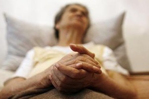 The study, published in the journal Scientific Reports, also showed significant changes in the gut microbiome after antibiotic treatment, suggesting the composition and diversity of bacteria in the gut play an important role in regulating immune system activity that impacts progression of Alzheimer's disease. (Reuters)