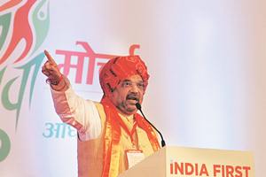 Pradhan Mantri Ujjwala Yojana, Vasundhara Raje, Scindia, Shivraj Singh Chouhan, Dharmendra Pradhan, Petroleum minister for state, Anandiben Patel, Narendra Modi, Amit shah, UPA regime, LPG connections