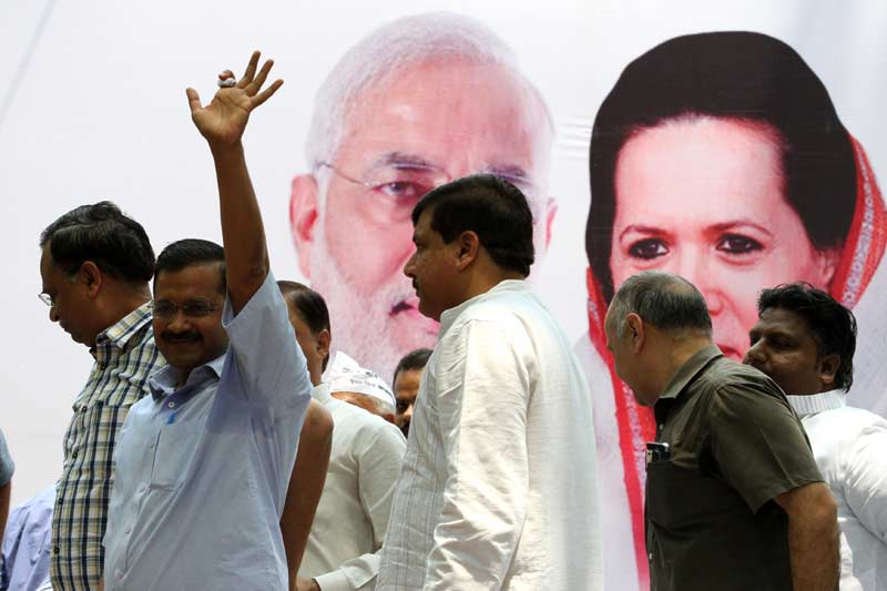 Arvind Kejriwal, narendra modi, sonia gandhi, agustawestland, agustawestland scam, aam aadmi party, kejriwal modi, modi sonia, bjp, congress, politics