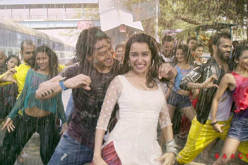 baaghi box office collection, baaghi review, baaghi movie, baaghi box office, baaghi box office prediction, tiger shroff, tiger shroff new movie, shraddha kapoor, shraddha kapoor baaghi