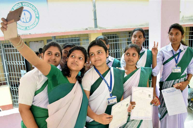 cbseresults.nic.in, cbse result 2016, cbse result 2016 class 12, cbse class 12 result 2016, cbse.nic.in, cbse topper, cbse topper 2016, cbse class result 2016, class 12 list, results.nic.in, results.gov.in, cbse merit list 2015, cbse exam 2016