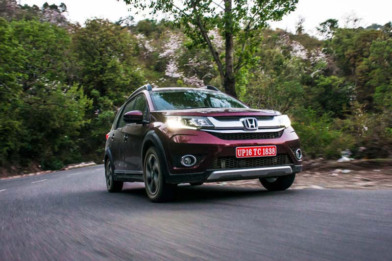 Honda BRV vs Hyundai Creta vs Renault Duster - Specifications | All the three cars come in both petrol and diesel engine options and are available with automatic and manual gearboxes. Though it's only the Renault Duster that has a diesel automatic, the other two have automatic transmissions on petrol versions.