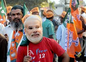 Kerala polls, LDF, UDF, CPM, Oomen Chandy, BDJS, PoMoneModi, Vellapally Natesan, ezhava community