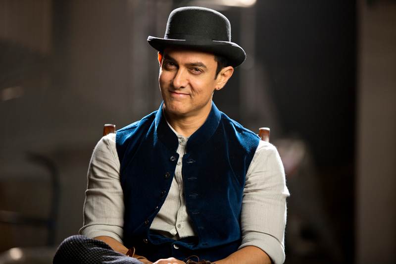 aamir khan, aamir khan bike, aamir khan bajaj v bike, bajaj v bike, bajaj v15, bajaj v15 price, bajaj v15 images, bajaj v bike aamir khan, bajaj v bike price, bajaj v bike images, bajaj v bike photo, bajaj v bike images, bajaj v bike price in india, bajaj v bike specification, Rajiv Bajaj, Rajiv Bajaj aamir khan, Rajiv Bajaj v15