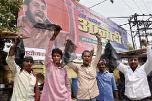 The JNUSU president, who was addressing the gathering when the incident occurred, said he was not scared of such elements who oppose him or try to distub his functions. (PTI)