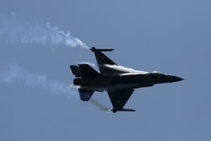 F-16