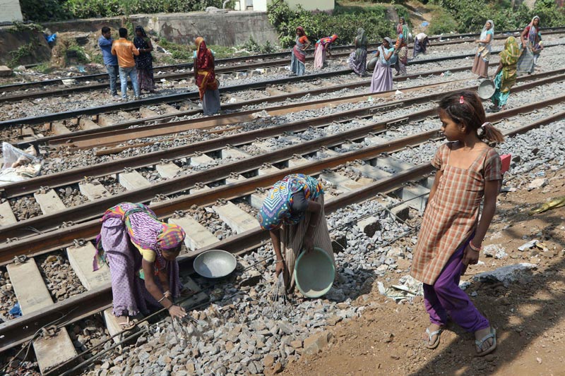indian railways, indian railways projects, railways, indian railway recruitment, railway recruitment, railway enquiry, rail enquiry, suresh prabhu