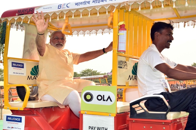 Narendra Modi, PM Modi in UP, Modi e-rickshaw