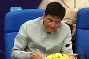 Coal and Power Minister Piyush Goyal said last year (fiscal), we did saving of Rs 28,000 crore in foreign exchange. This year we are targetting Rs 40,000 crore. (Twitter)