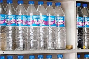 After going through the reports, the bench sought Solicitor General Ranjit Kumar’s assistance while observing that ordering the vendors to sell only ‘Rail Neer’ could mean “double jeopardy”, since consumers may seek their prosecution over unsafe water. (PTI)