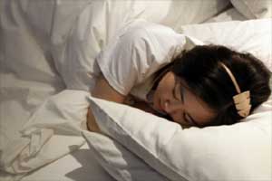 The results show that late sleep timing in healthy adults with a habitual sleep duration of at least 6.5 hours is linked with poorer diet quality, particularly fast food, vegetable and dairy intake, researchers said. (Reuters)