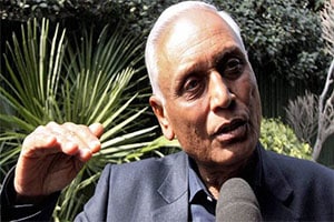 The allegation against the former Air Chief was that he reduced flying ceiling of the helicopter from 6,000m to 4,500m (15,000ft) which made Agusta Westland helicopters eligible in the race for the deal.(PTI)