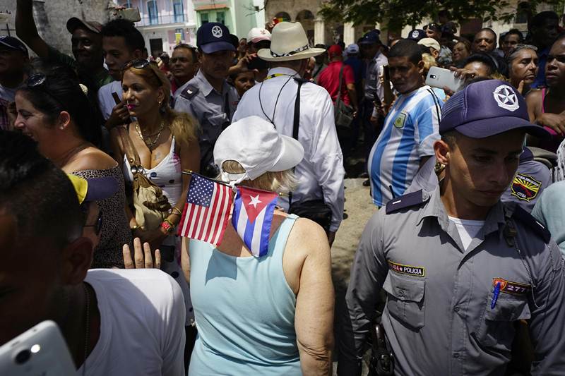 us cruise ship, barack obama, raul castro, cuba, us cuba relations, us cuba embargo, us cuba history, us cuba embargo obama, obama cuba visit