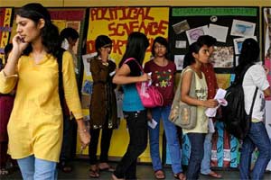 DU admission 2016: Online registration starts today, first cut-off list to be declared on June 27 DU admission 2016: Online registration starts today, first cut-off list to be declared on June 27